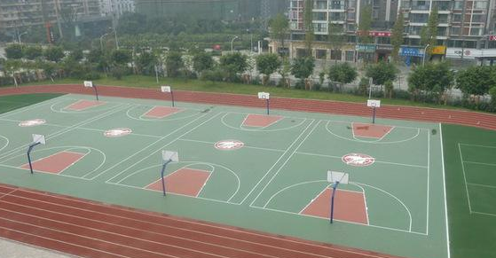 棕北中學(xué)西區(qū)實驗學(xué)?！赋踔胁俊?></a></div>
            <dl>
              <dt><a href=