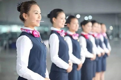 成都哪家空乘學(xué)校好？