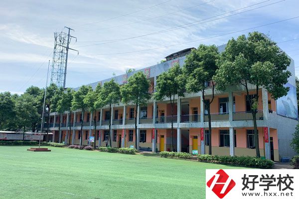 常德海乘職業(yè)學(xué)校教學(xué)設(shè)施好不好？環(huán)境怎么樣？