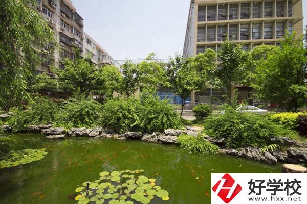 湖南建筑高級(jí)技工學(xué)校風(fēng)景