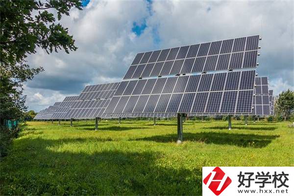 在湖南初中畢業(yè)如何選專業(yè)？有什么專業(yè)可以推薦？