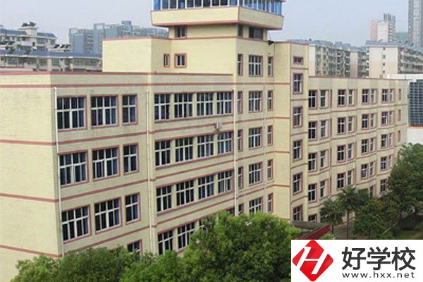 在郴州讀中專一年學(xué)費要多少？