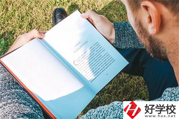 非湖南戶籍可以在長(zhǎng)沙讀職高嗎？上職高有用嗎？