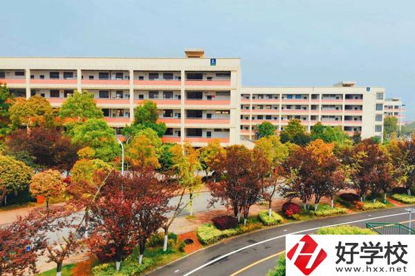 長沙市有哪些中專學(xué)校？它們學(xué)費(fèi)貴不貴？