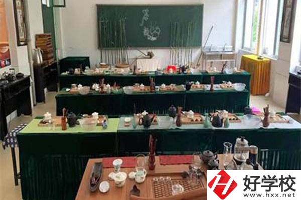 張家界的公辦中專學(xué)校有哪些？可以學(xué)什么專業(yè)？
