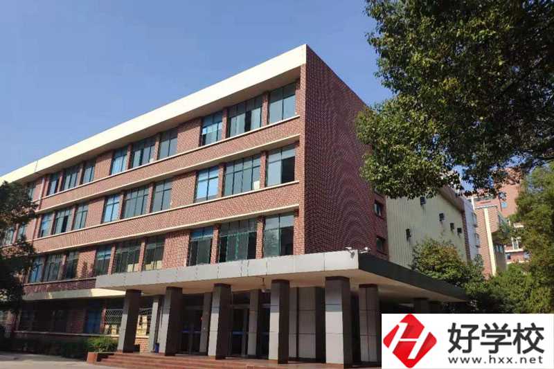 湖南建設(shè)中等職業(yè)學(xué)校怎么樣，是技校嗎？