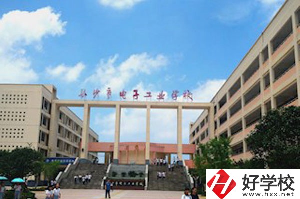 長沙電子工業(yè)學(xué)校的招生要求有哪些？