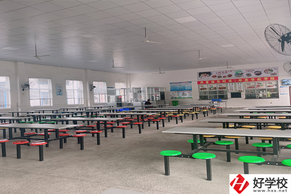 湖南華航鐵路科技技工學(xué)校怎么樣？開設(shè)了哪些專業(yè)？