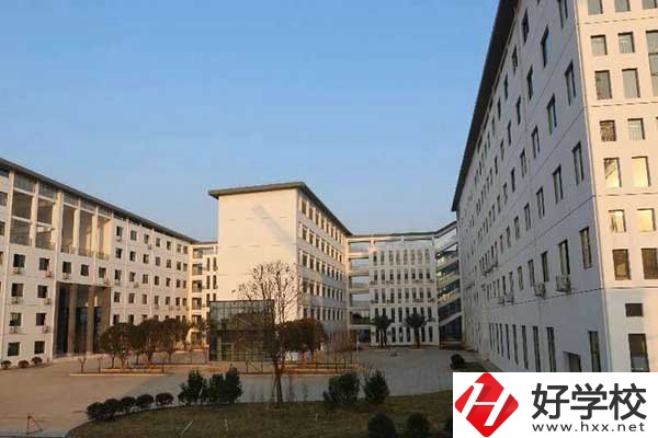 衡南縣有重點(diǎn)中職學(xué)校嗎？值得去讀嗎？
