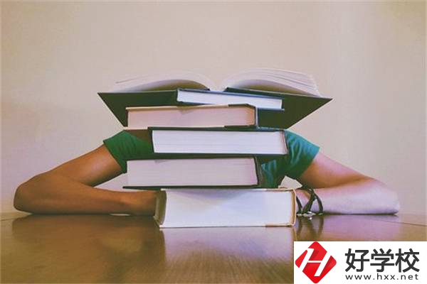 湖南參加中考對選職校的重要性，怎么才能選到好學(xué)校？