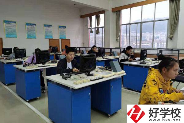 湘西有沒(méi)有可以直接中專升大專的師范職校？
