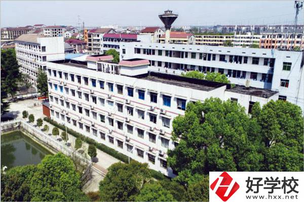 益陽衛(wèi)生職業(yè)技術(shù)學(xué)院辦學(xué)性質(zhì)是什么？就業(yè)前景如何？