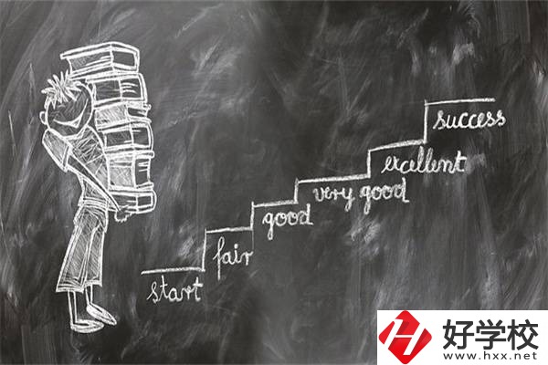 湖南成績(jī)差的中職生走哪種升學(xué)途徑更好？有什么優(yōu)勢(shì)？