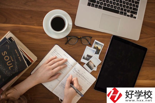 衡陽市鐵路運(yùn)輸職業(yè)學(xué)校好不好？宿舍怎么樣？
