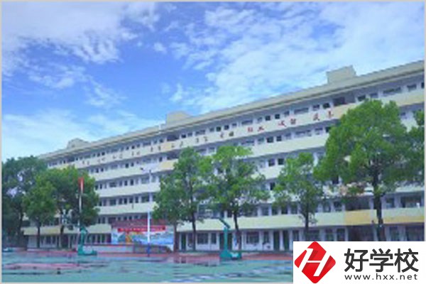 郴州綜合職業(yè)中專是公辦的嗎？學(xué)費(fèi)貴嗎？
