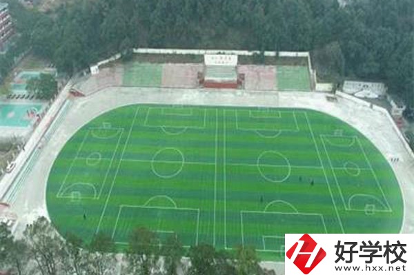岳陽理工職業(yè)技術(shù)學(xué)校專業(yè)情況如何，有哪些辦學(xué)特色？