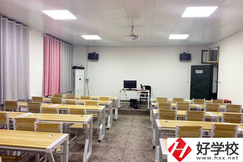 邵陽(yáng)市創(chuàng)新職業(yè)技術(shù)學(xué)校怎么樣？辦學(xué)特色是什么？
