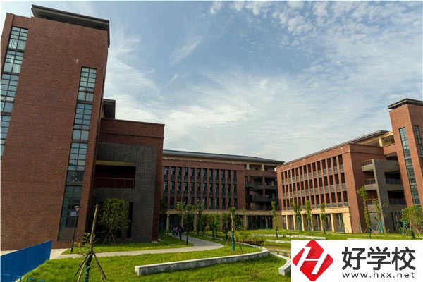 常德財經(jīng)中等專業(yè)學(xué)校有哪些專業(yè)？