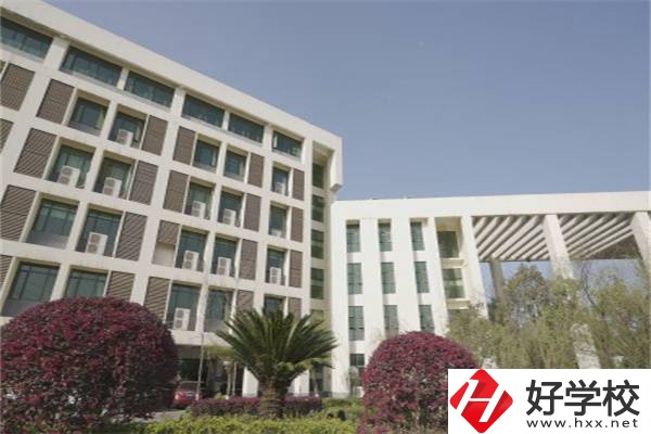 長沙電子工業(yè)學校