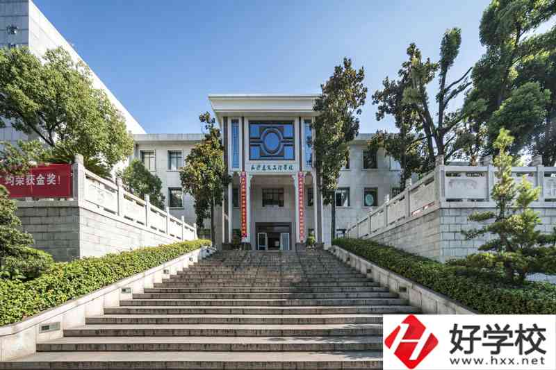 長沙建筑工程學(xué)校有哪些專業(yè)？報(bào)名流程是怎樣的？