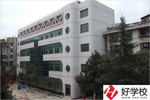 湘西有沒有公辦藝術(shù)學(xué)校？學(xué)藝術(shù)有什么出路？