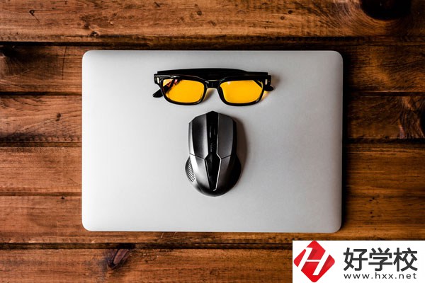 衡陽市職業(yè)中等學(xué)校計(jì)算機(jī)應(yīng)用專業(yè)好不好？