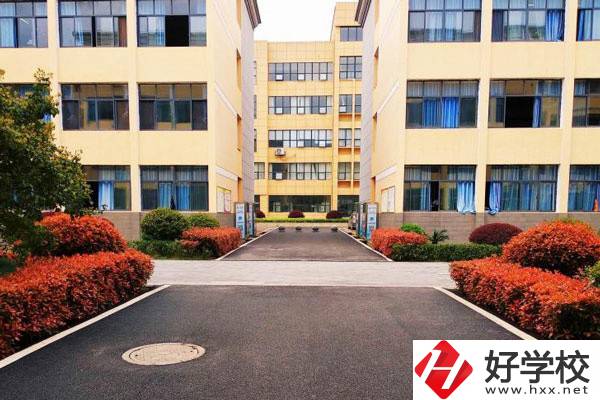 岳陽(yáng)市平江縣最好的中職學(xué)校是哪一所？