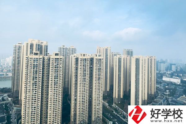 株洲南方航空高級(jí)技工學(xué)?？粘藢I(yè)怎么樣？