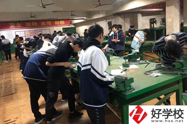 湘潭就業(yè)職校是公辦還是民辦？有什么辦學(xué)特點(diǎn)？