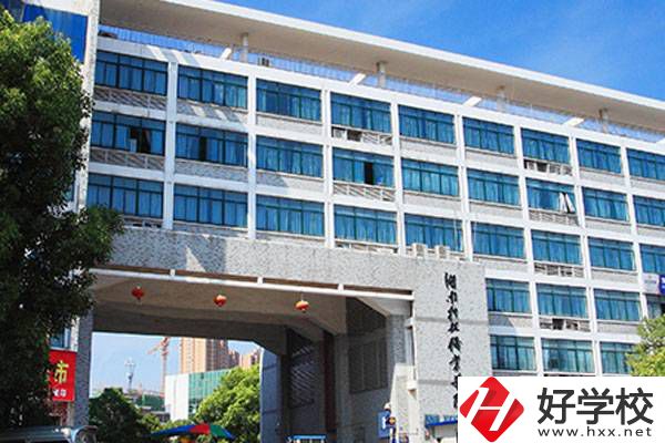 長(zhǎng)沙市有哪些比較好的五年制大專學(xué)校呢？