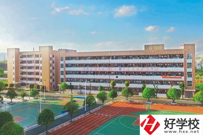 武岡市職業(yè)中專學校怎么樣？值得報考嗎？