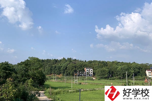 南縣職業(yè)中等專業(yè)學(xué)校怎么樣？值得報(bào)考嗎？