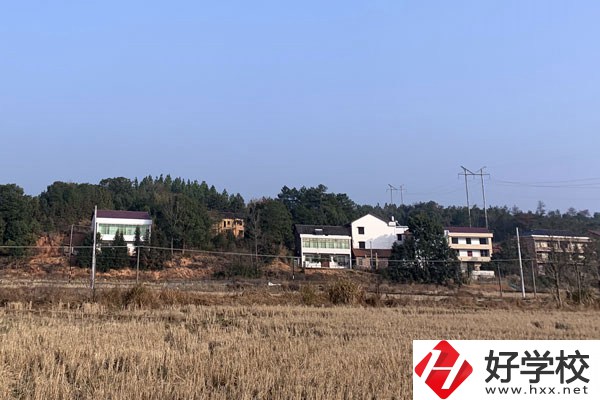 永州市工商職業(yè)中專有哪些專業(yè)？