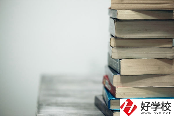 湖南耒陽師范有什么專業(yè)？學(xué)費(fèi)貴不貴？