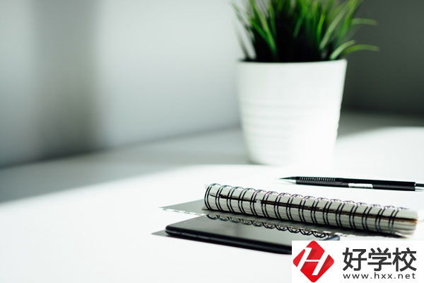 湖南省道縣師范學(xué)校好不好？什么專業(yè)女生最多？