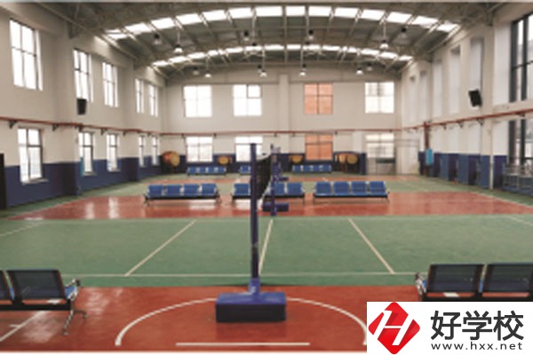 懷化市有哪些公立的職校？環(huán)境好不好？