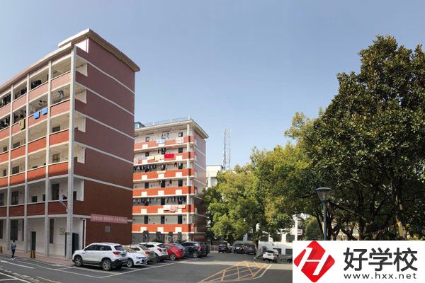 邵陽(yáng)工業(yè)學(xué)校的熱門專業(yè)有哪幾個(gè)？看看這三個(gè)怎么樣？