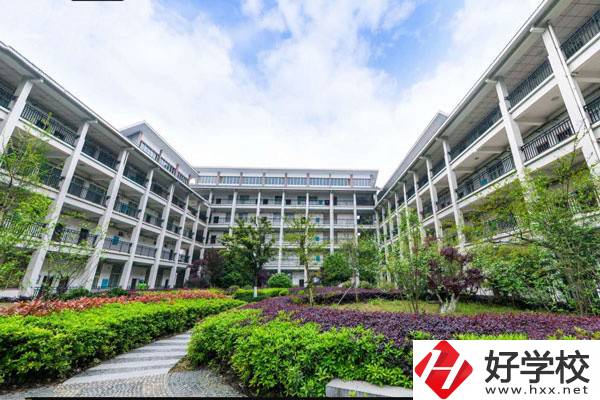 湘西有學(xué)習(xí)中西面點的學(xué)校嗎？專業(yè)好就業(yè)嗎？