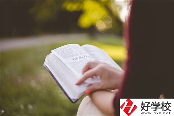 非湖南戶籍可以在長(zhǎng)沙讀職高嗎？上職高有用嗎？