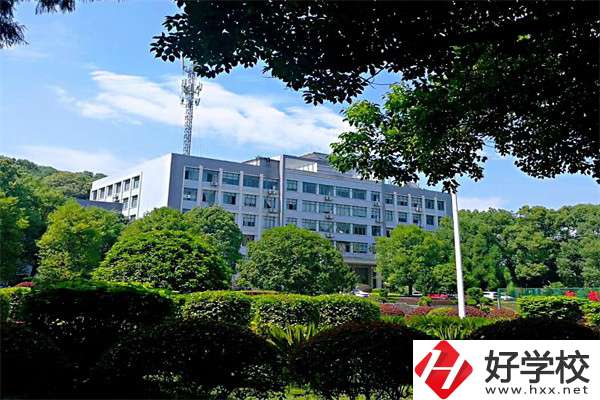 邵陽市機(jī)電職業(yè)技術(shù)學(xué)校的師資力量怎么樣？
