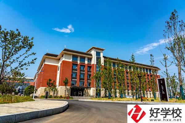 永州師范高等?？茖W(xué)校、湖南九嶷職業(yè)技術(shù)學(xué)院