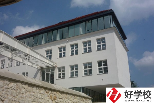 郴州市理工職業(yè)技術(shù)學(xué)校怎么樣？有哪些辦學(xué)特色？