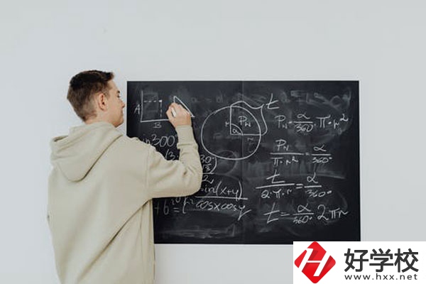 湖南醫(yī)藥中等專業(yè)學(xué)校怎么樣？宿舍好不好？