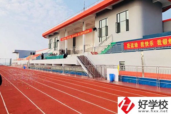 瀏陽市中協(xié)高新科技學(xué)校有哪些特色專業(yè)？就業(yè)前景如何？