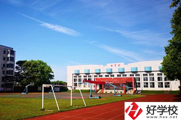 初中畢業(yè)后打算在湘潭讀中專，有哪些好學(xué)校推薦？