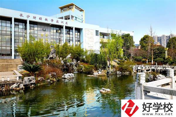 長(zhǎng)沙初中畢業(yè)生怎么填報(bào)中專志愿？有什么中專推薦?