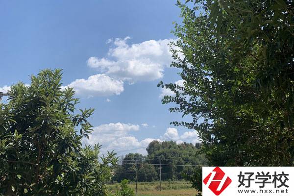 想在邵陽(yáng)讀國(guó)家重點(diǎn)中專(zhuān)學(xué)校？推薦這兩所