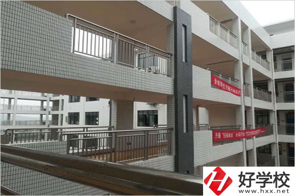 衡東縣職業(yè)中專怎么樣？學(xué)校地址在哪？