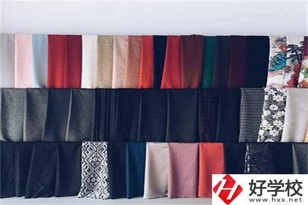 張家界有哪些中職學(xué)校有服裝設(shè)計專業(yè)？專業(yè)好就業(yè)嗎？