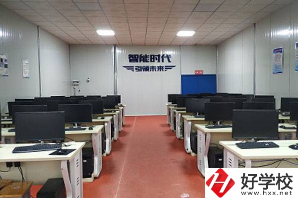 岳陽市建設(shè)科技職業(yè)技術(shù)學(xué)校有什么辦學(xué)特色？